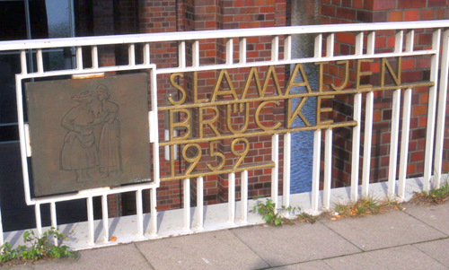 Slamatjen Br&uuml;ck (bridge).